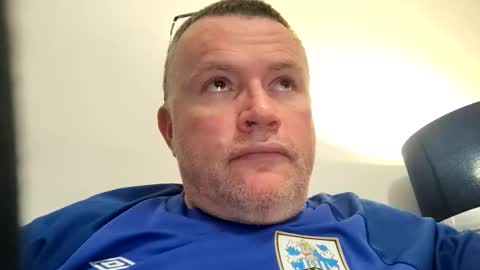 Snapshot of giddyup2222222 chatting on December 21, 2025, 5:53 pm giddyup2222222 online show from December 21, 2025, 5:53 pm