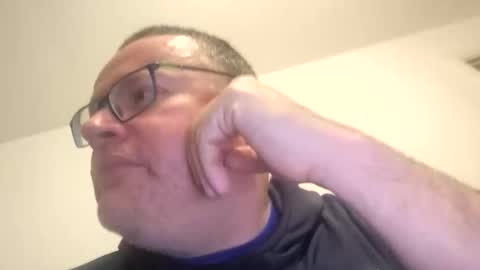 Snapshot of giddyup2222222 chatting on December 22, 2025, 6:43 am giddyup2222222 online show from December 22, 2025, 6:43 am