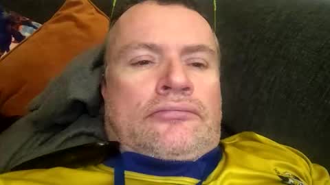 Snapshot of giddyup2222222 chatting on January 14, 2026, 1:44 am giddyup2222222 online show from January 14, 2026, 1:44 am