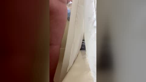 giftplz83629 online show from April 27, 2026, 12:30 am