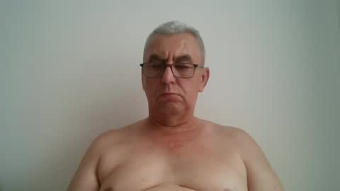 gigi1970 online show from June 27, 2026, 12:22 pm