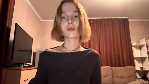 Molly online show from October 12, 2025, 7:13 pm