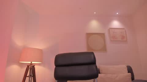 GIGI online show from December 6, 2024, 6:04 am