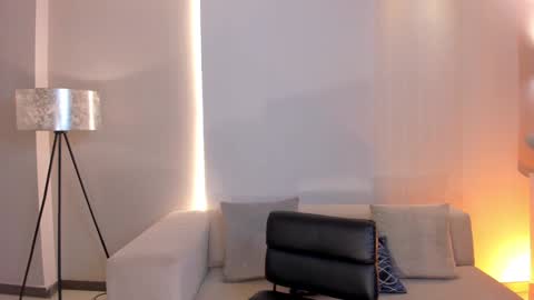 GIGI online show from January 30, 2025, 2:16 am