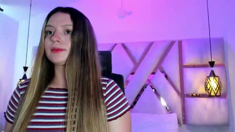 Snapshot of giigii_hadidd chatting on April 22, 2026, 7:48 pm Giigii Hadid online show from April 22, 2026, 7:48 pm