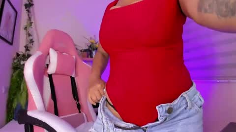 Snapshot of giisell chatting on April 10, 2026, 12:32 pm giisell online show from April 10, 2026, 12:32 pm