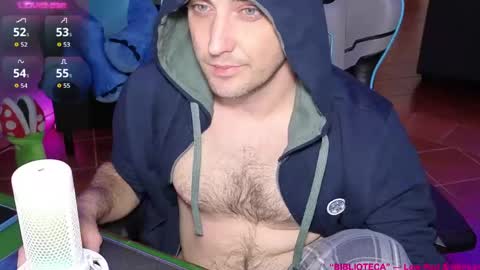 Snapshot of gil_gamesh2nd chatting on May 13, 2026, 5:27 am Mirko online show from May 13, 2026, 5:27 am