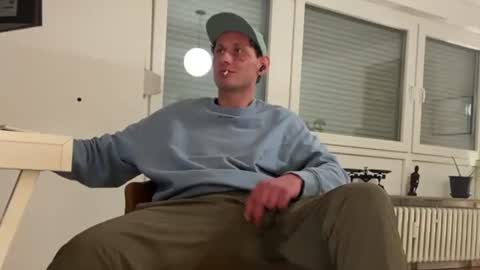 Sebastian online show from October 17, 2025, 1:53 am