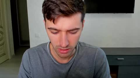 gilbertogonzales online show from February 28, 2025, 6:21 am