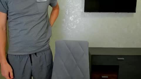 gilbertogonzales online show from March 3, 2025, 5:20 am