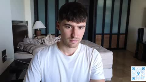 gilbertogonzales online show from December 18, 2025, 5:02 am