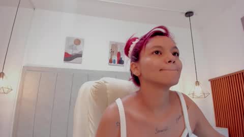 Gimena online show from November 25, 2025, 11:43 am