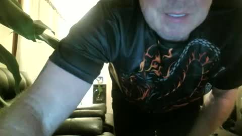 gimmmieoooo online show from January 3, 2025, 11:35 am