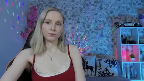 Snapshot of gina_lovelyy chatting on April 29, 2026, 1:53 am Gina online show from April 29, 2026, 1:53 am