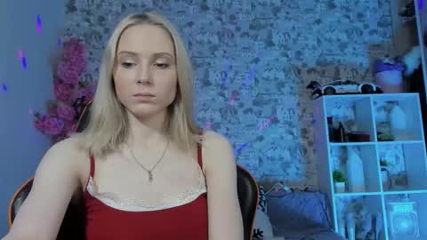 Snapshot of gina_lovelyy chatting on May 1, 2026, 1:10 am Gina online show from May 1, 2026, 1:10 am