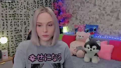 Snapshot of gina_lovelyy chatting on June 4, 2026, 3:12 am Gina online show from June 4, 2026, 3:12 am