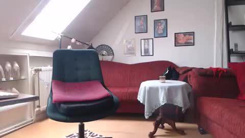 Gina online show from February 12, 2025, 9:20 am