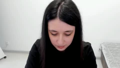 Kate online show from March 2, 2025, 9:42 am