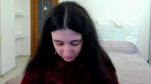 Kate online show from April 18, 2026, 9:35 am