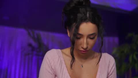 Gina online show from April 19, 2026, 7:16 pm