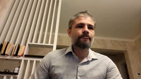 Snapshot of gindrie chatting on November 21, 2025, 4:00 am Gabriel online show from November 21, 2025, 4:00 am