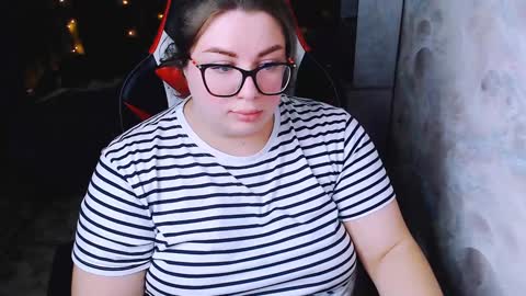 Snapshot of ginger_grayy chatting on January 18, 2025, 5:26 pm Alexa here online show from January 18, 2025, 5:26 pm