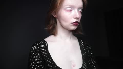        im expecting 350 thumbs up on my altar   online show from February 20, 2025, 10:04 pm