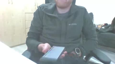 Snapshot of ginger_xxx chatting on December 14, 2025, 8:24 pm mike online show from December 14, 2025, 8:24 pm