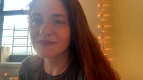 gingerlynx online show from November 26, 2025, 4:30 pm