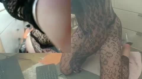 Snapshot of gingerpink1911 chatting on July 8, 2026, 2:32 pm GingerPink online show from July 8, 2026, 2:32 pm