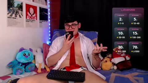 Snapshot of gingertwink_n chatting on February 15, 2025, 12:59 am Josh Mills online show from February 15, 2025, 12:59 am