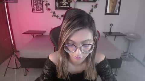 ginny11_ online show from March 20, 2026, 11:59 am