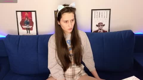 Ginnyg  online show from December 23, 2024, 9:40 pm