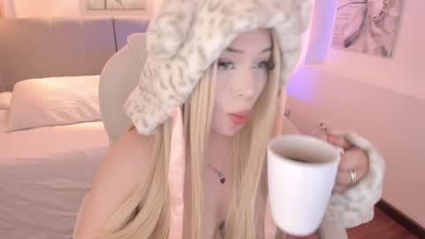 Kendall online show from January 13, 2025, 2:42 pm