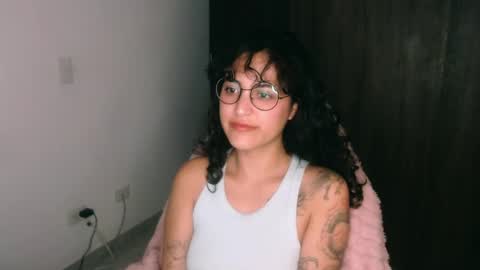 Snapshot of giny_bean chatting on May 12, 2026, 9:50 am giny_bean online show from May 12, 2026, 9:50 am