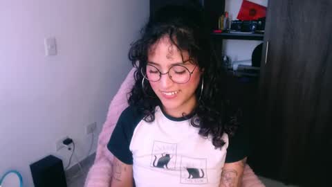 Snapshot of giny_bean chatting on May 15, 2026, 10:39 pm giny_bean online show from May 15, 2026, 10:39 pm