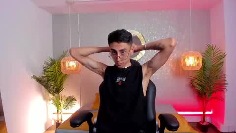 Snapshot of gio_carangi chatting on May 9, 2026, 2:50 am Gio Carangi online show from May 9, 2026, 2:50 am