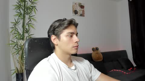 GioRusso online show from January 13, 2025, 1:23 am