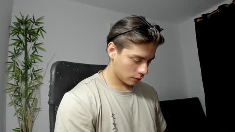 GioRusso online show from February 9, 2025, 1:11 am