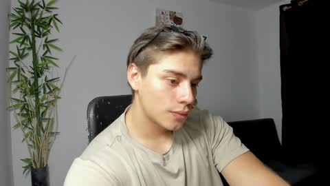 GioRusso online show from February 9, 2025, 4:14 am