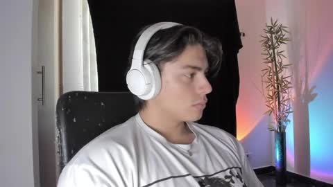 GioRusso online show from April 26, 2026, 4:26 pm