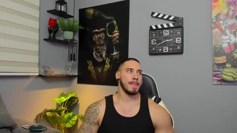 Giorgio leone online show from December 11, 2024, 11:21 pm