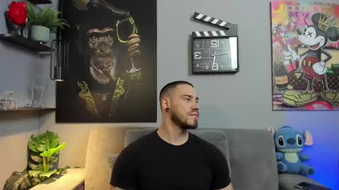 Giorgio leone online show from March 2, 2025, 8:50 pm