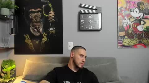 Giorgio leone online show from March 10, 2025, 1:45 am