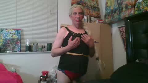 giovanna132008 online show from October 17, 2025, 9:56 am