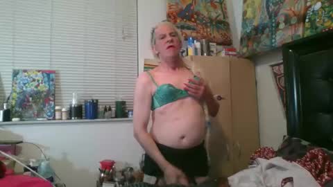 giovanna132008 online show from November 11, 2025, 1:05 am