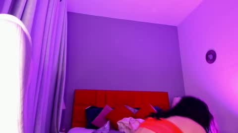 Giovanna  online show from February 22, 2026, 4:35 am