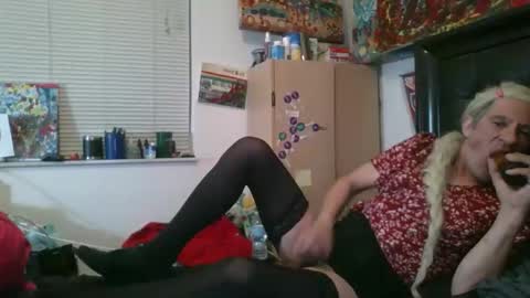 giovanni131971 online show from February 6, 2026, 11:57 am