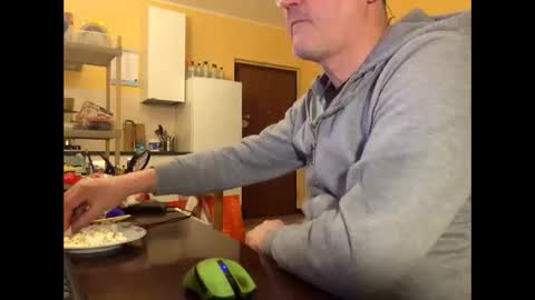 giovanni_1964 online show from December 22, 2024, 8:14 pm