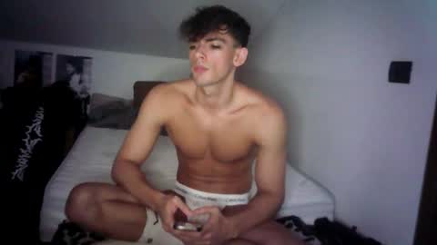 giovyyx online show from February 16, 2025, 11:16 pm